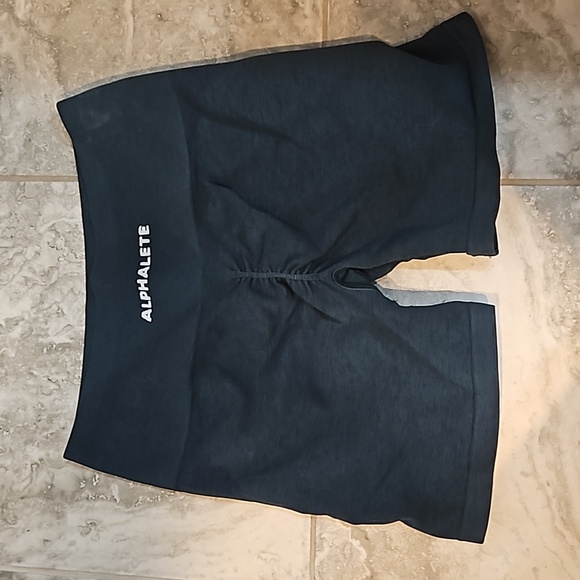 Alphalete Pants - Alphalete Amplify Shorts - Teal